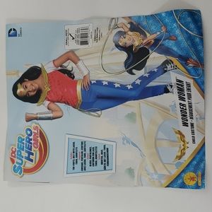 Wonder woman child custume size small